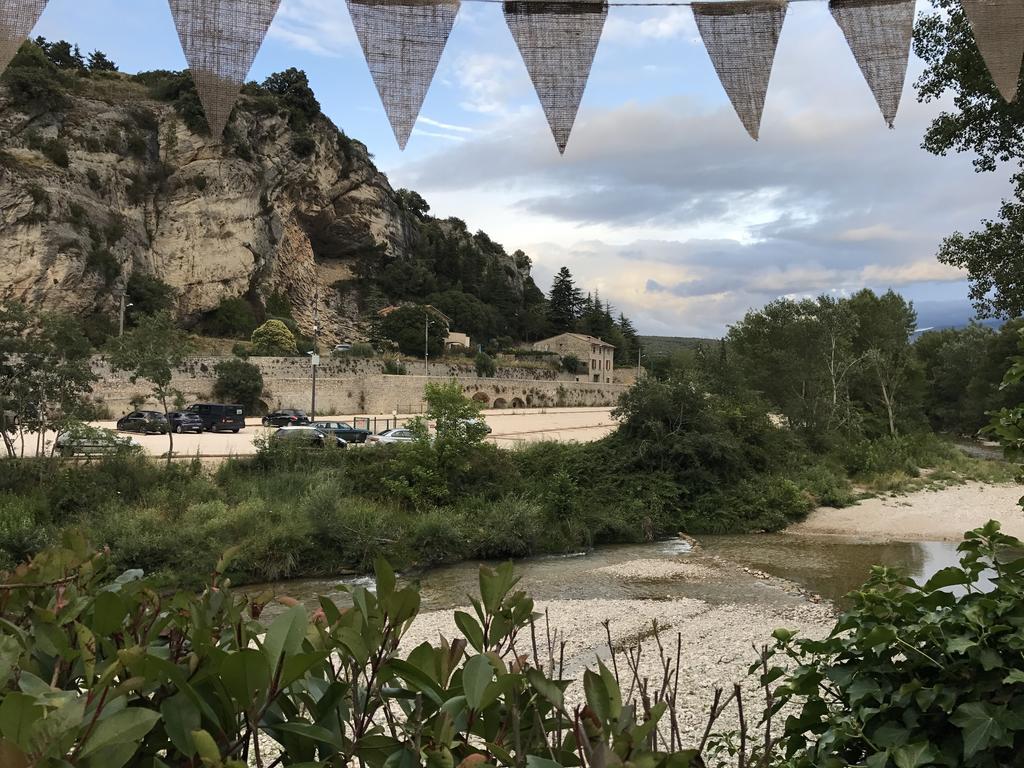 Les Chambres Du Moulin A Huile เวซง-ลา-โรแมน ภายนอก รูปภาพ